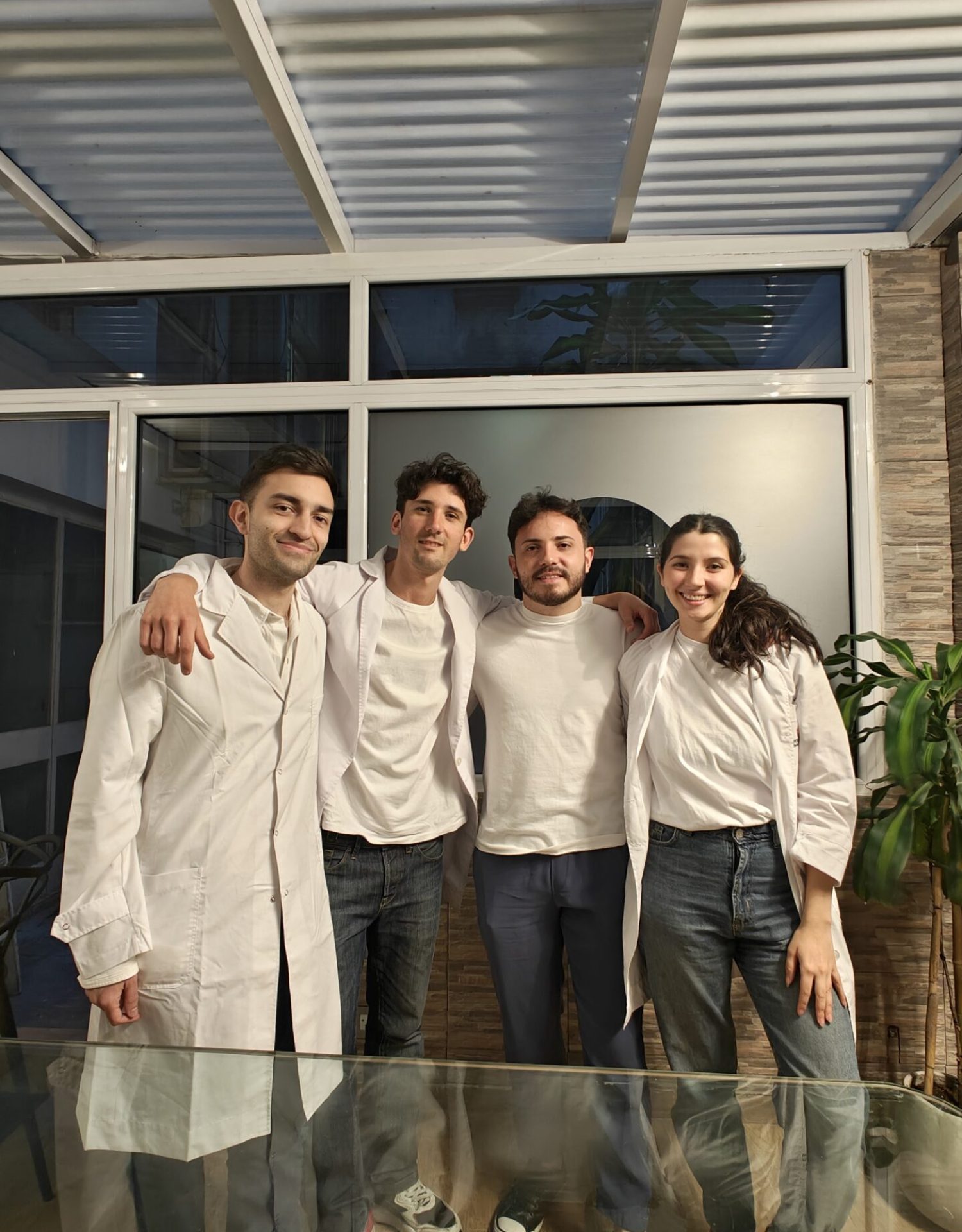 Equipo de nutricionistas profesionales de Nuvia Nutrición dedicados al bienestar y la salud.